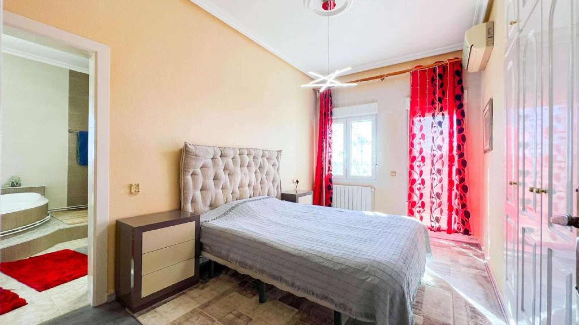 Reventa - Chalets -
Ciudad Quesada - Doña Pepa