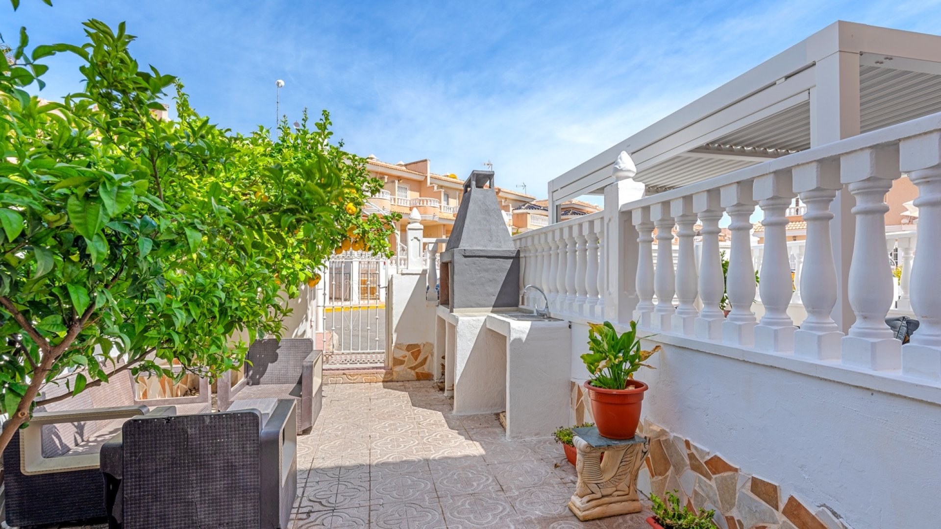 Reventa - Chalets -
Ciudad Quesada - Doña Pepa