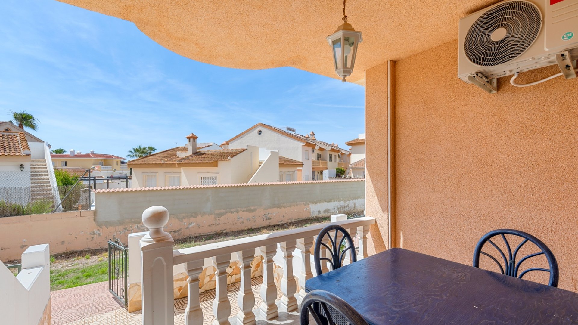 Reventa - Chalets -
Ciudad Quesada - Doña Pepa