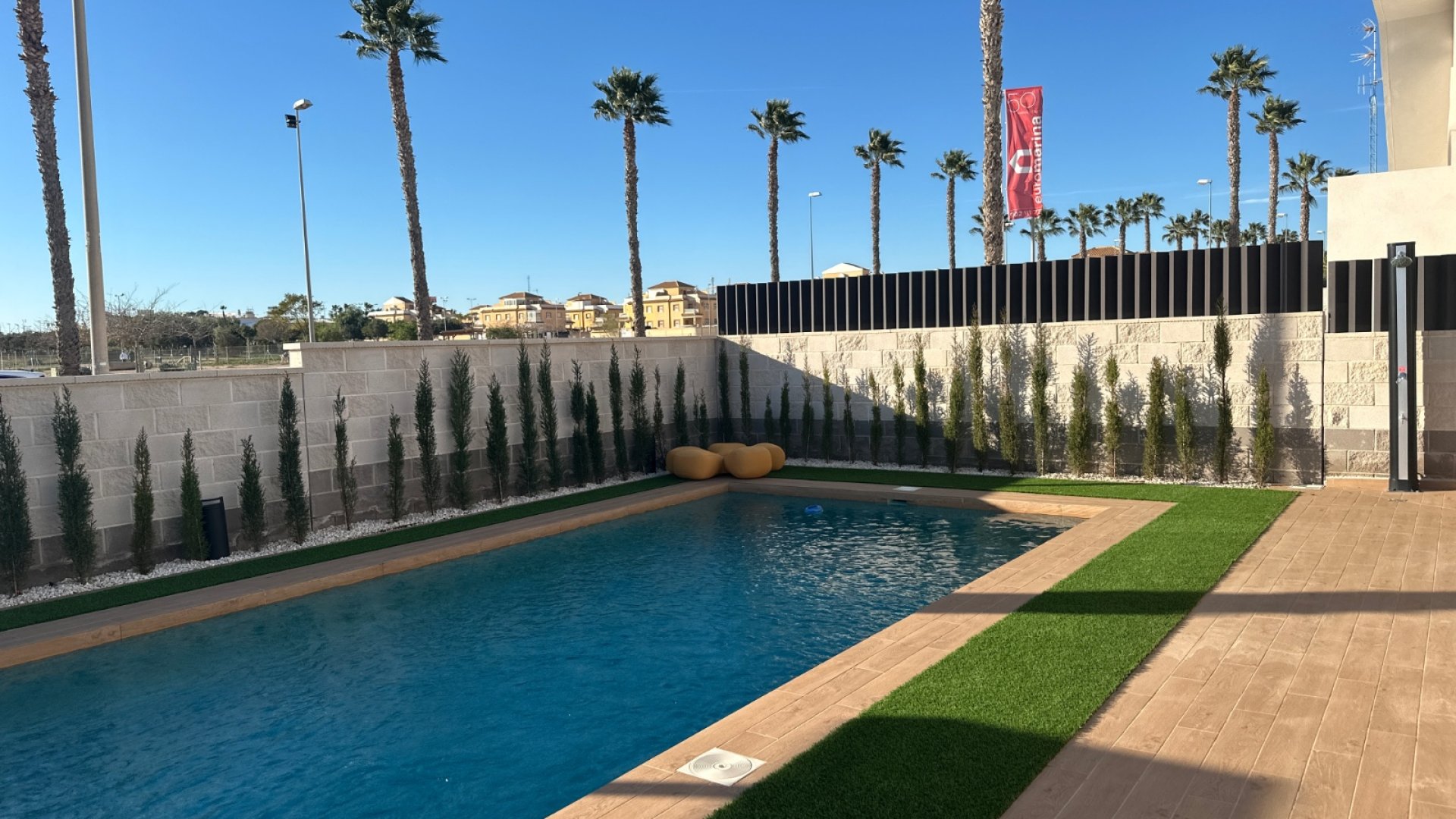 Reventa - Chalets -
Ciudad Quesada - Doña Pepa