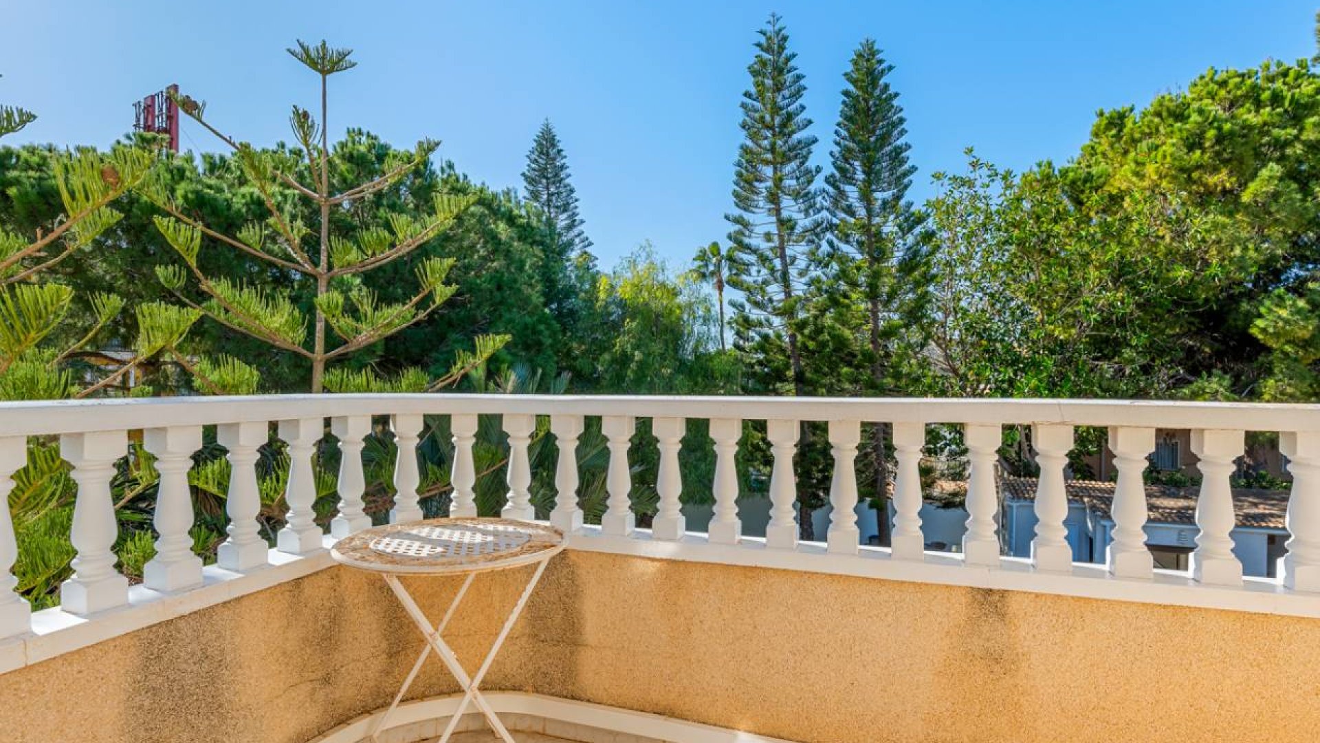 Reventa - Chalets -
Ciudad Quesada - Doña Pepa