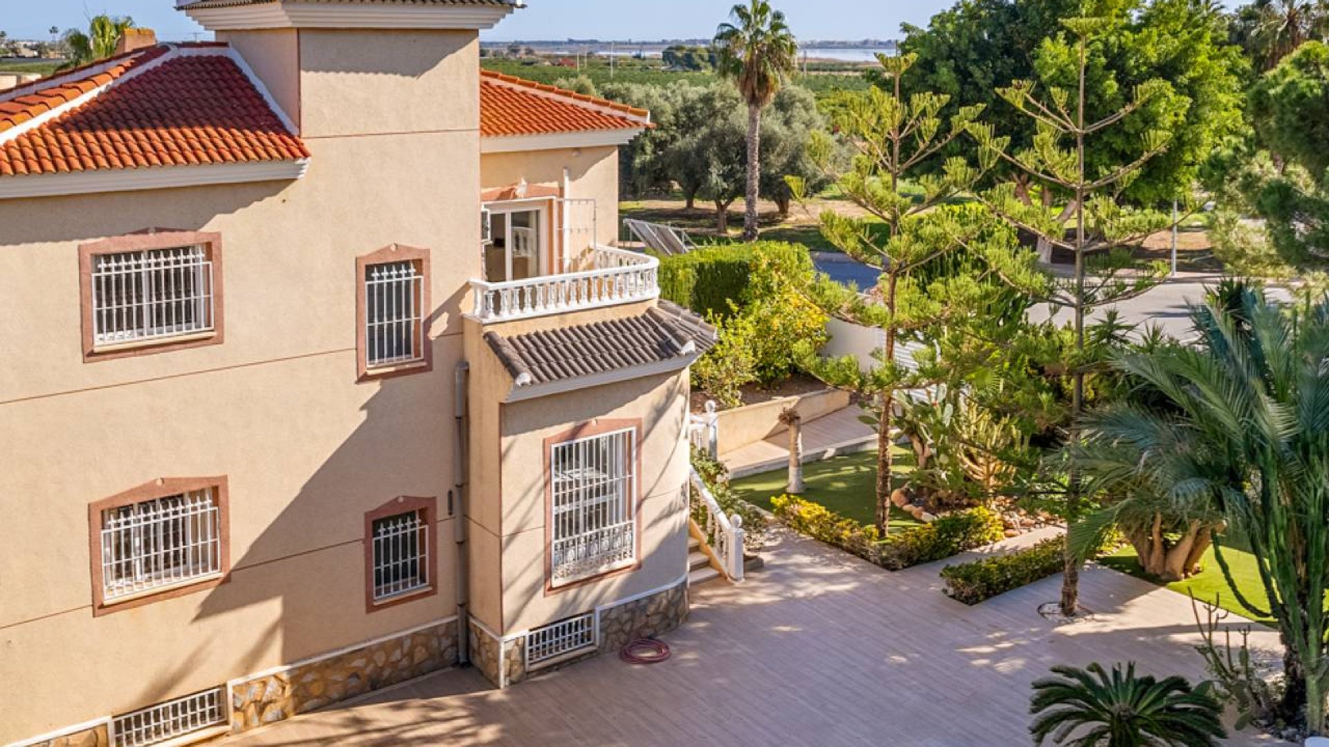 Reventa - Chalets -
Ciudad Quesada - Doña Pepa