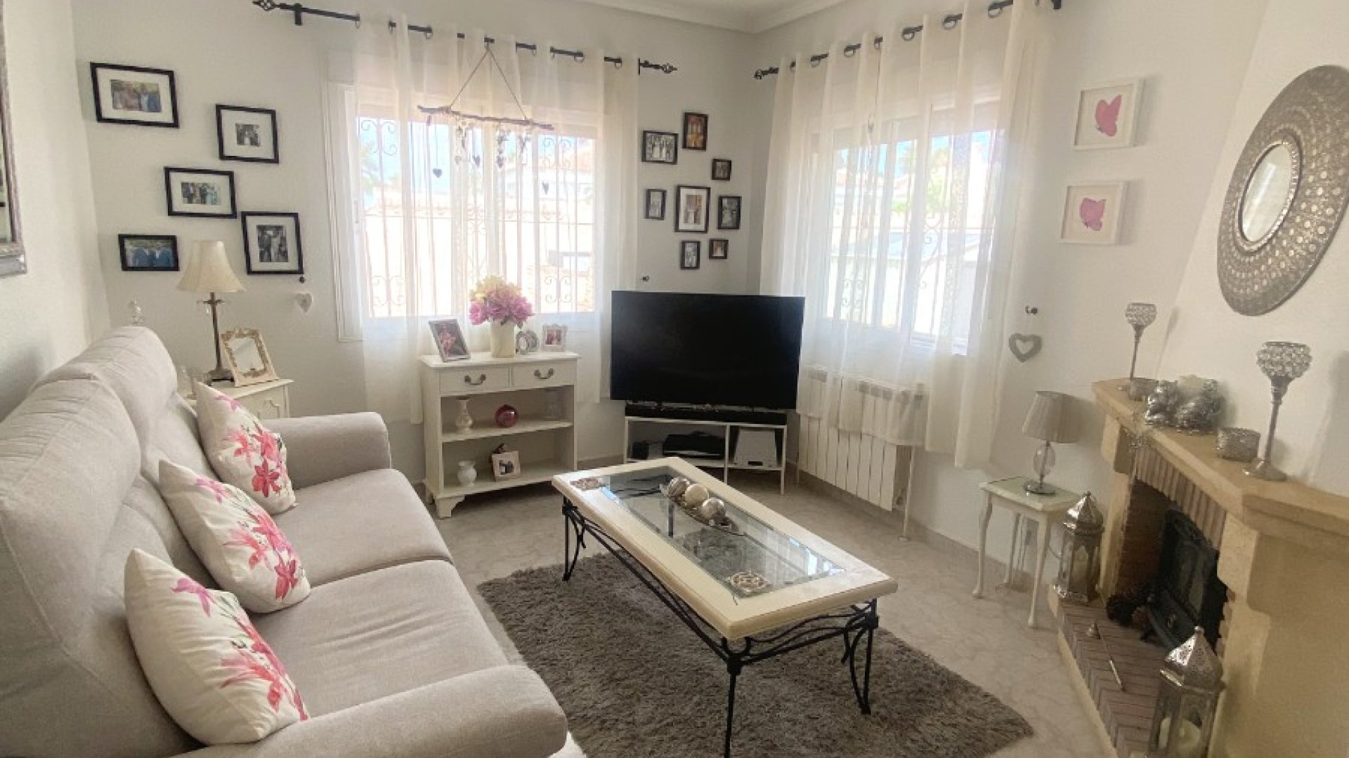 Reventa - Chalets -
Ciudad Quesada - Doña Pepa