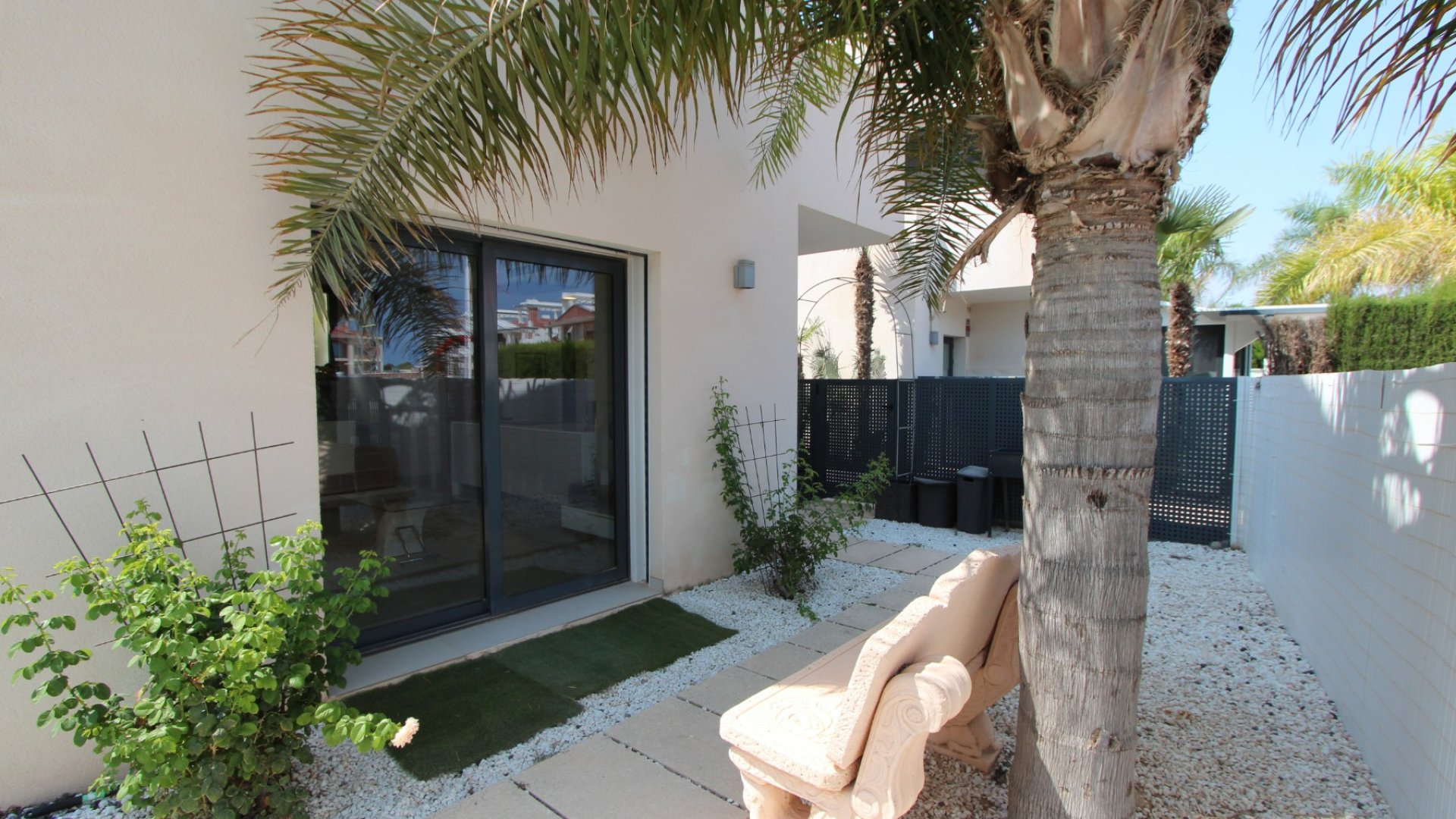 Reventa - Chalets -
Ciudad Quesada - Doña Pepa