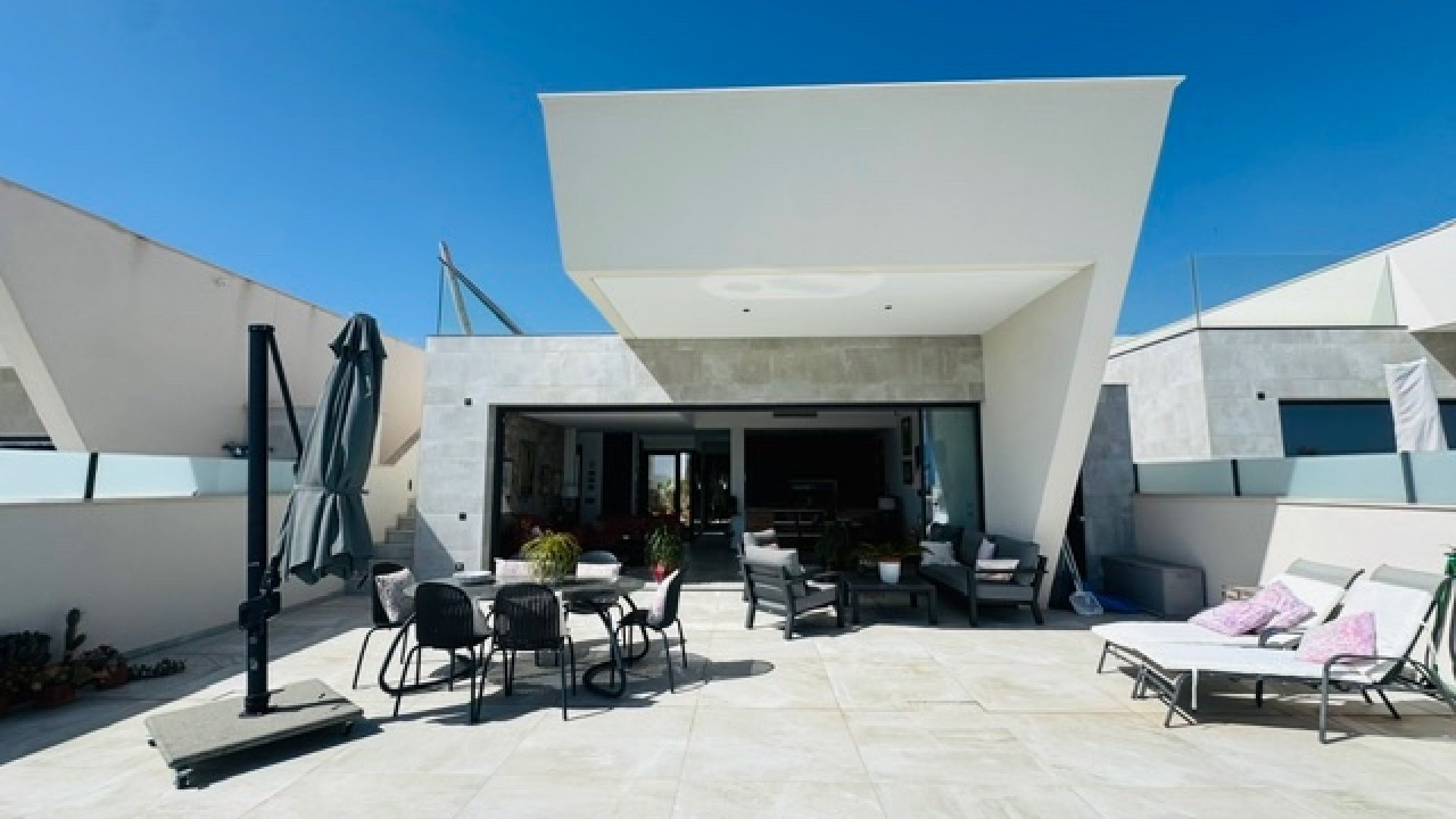 Reventa - Chalets -
Ciudad Quesada - La Fiesta