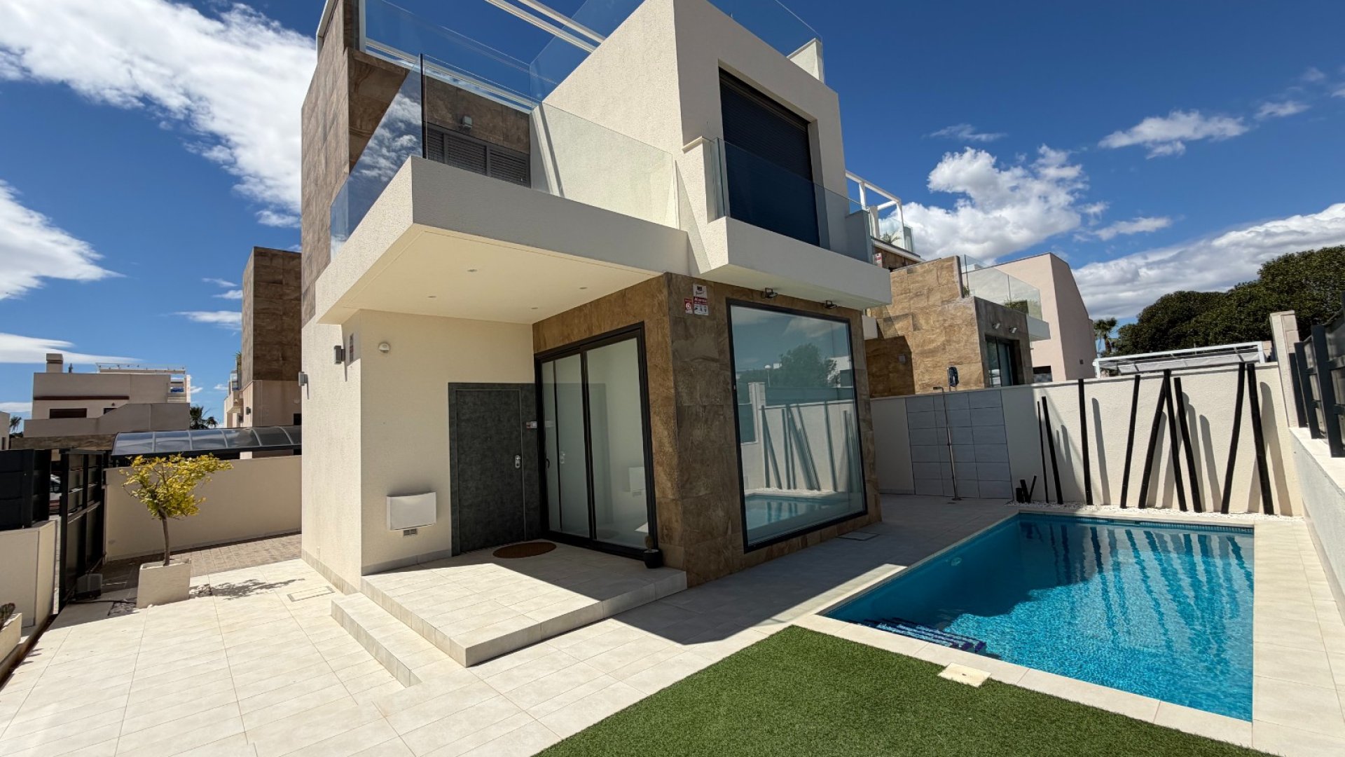 Reventa - Chalets -
Ciudad Quesada - La Laguna