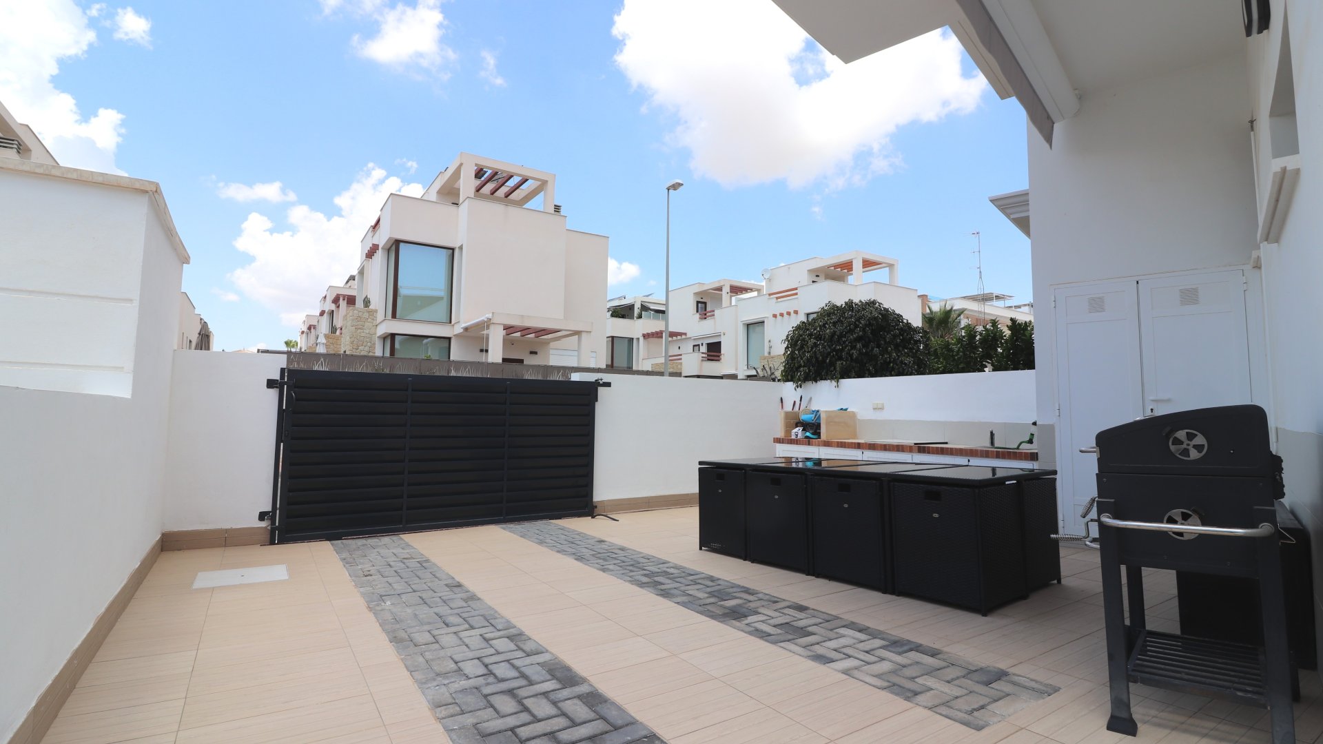 Reventa - Chalets -
Ciudad Quesada - La Laguna