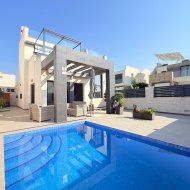 Reventa - Chalets -
Ciudad Quesada - Pueblo Bravo