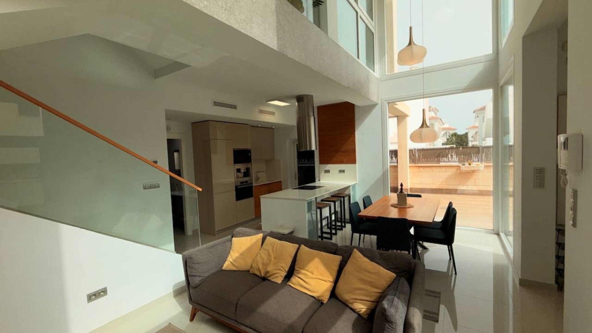 Reventa - Chalets -
Ciudad Quesada - Pueblo Bravo