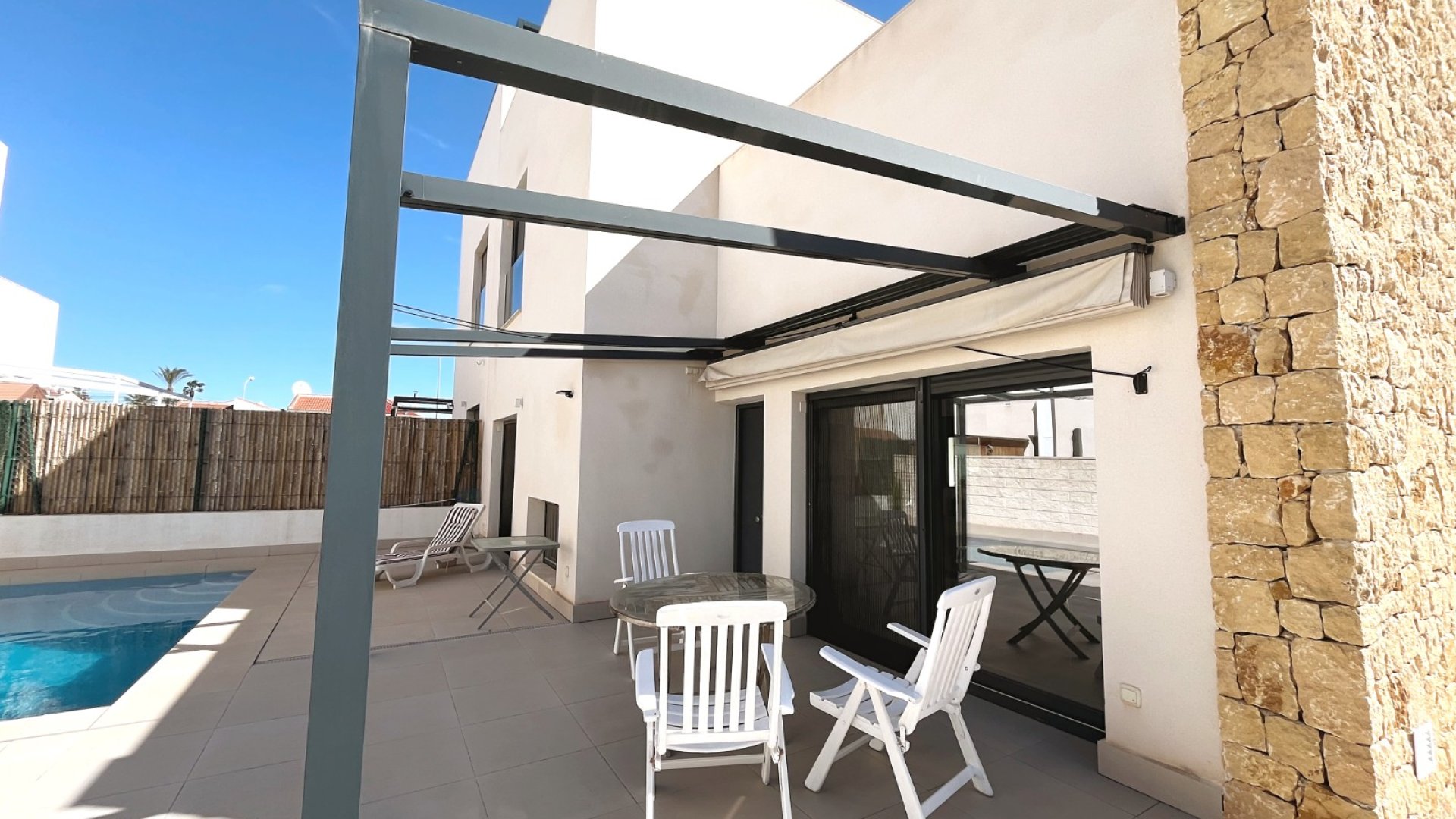 Reventa - Chalets -
Ciudad Quesada - Pueblo Bravo