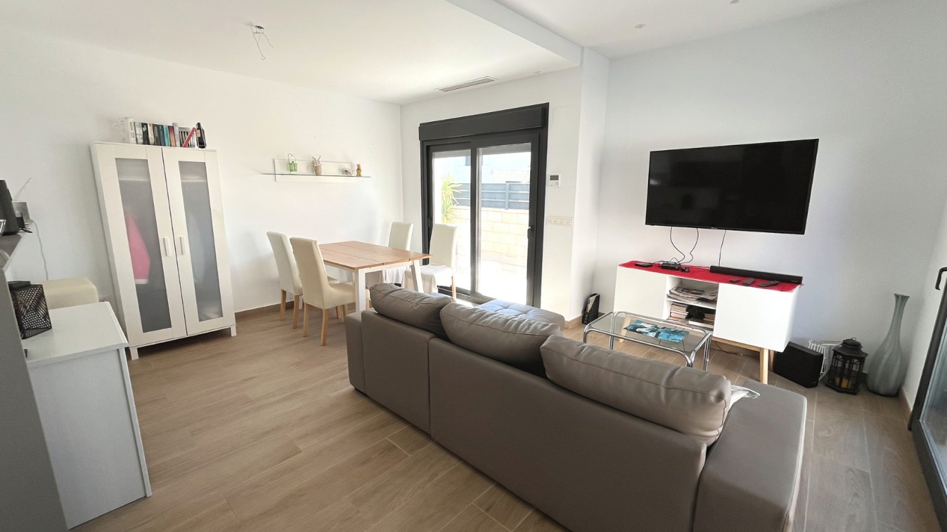 Reventa - Chalets -
Ciudad Quesada - Pueblo Bravo