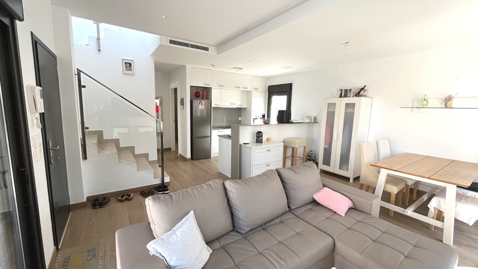 Reventa - Chalets -
Ciudad Quesada - Pueblo Bravo