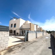 Reventa - Chalets -
Ciudad Quesada - Pueblo Bravo