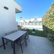 Reventa - Chalets -
Ciudad Quesada - Pueblo Bravo