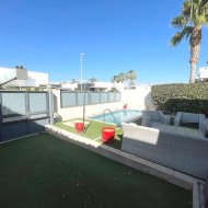 Reventa - Chalets -
Ciudad Quesada - Pueblo Bravo