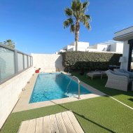 Reventa - Chalets -
Ciudad Quesada - Pueblo Bravo