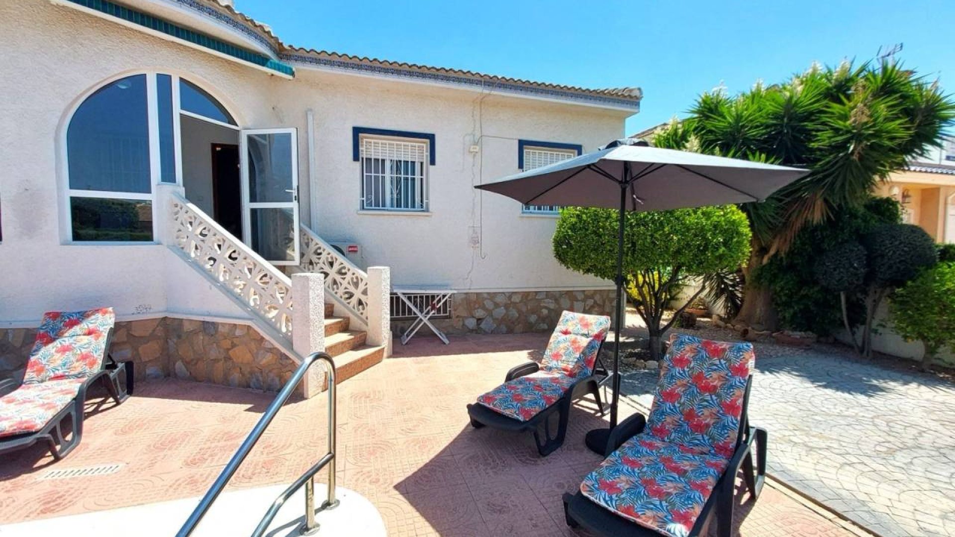 Reventa - Chalets -
Ciudad Quesada - Pueblo Bravo