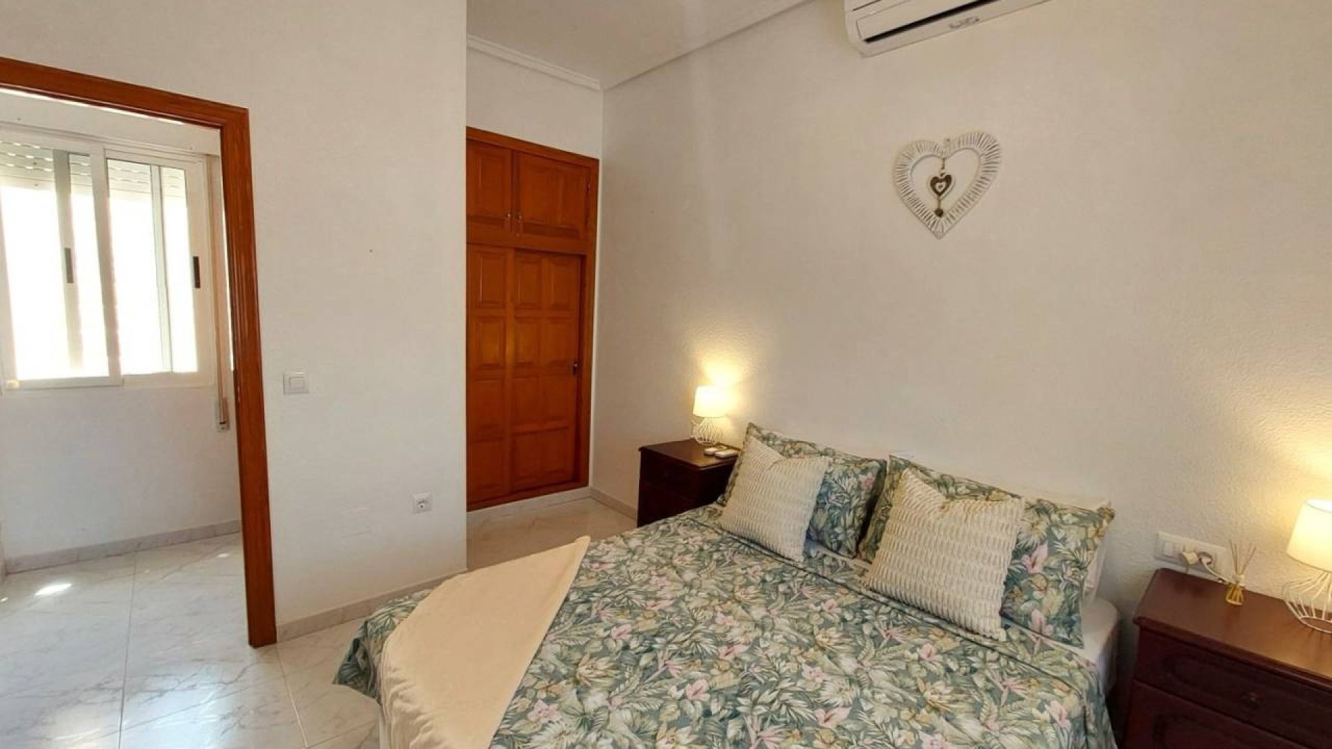 Reventa - Chalets -
Ciudad Quesada - Pueblo Bravo