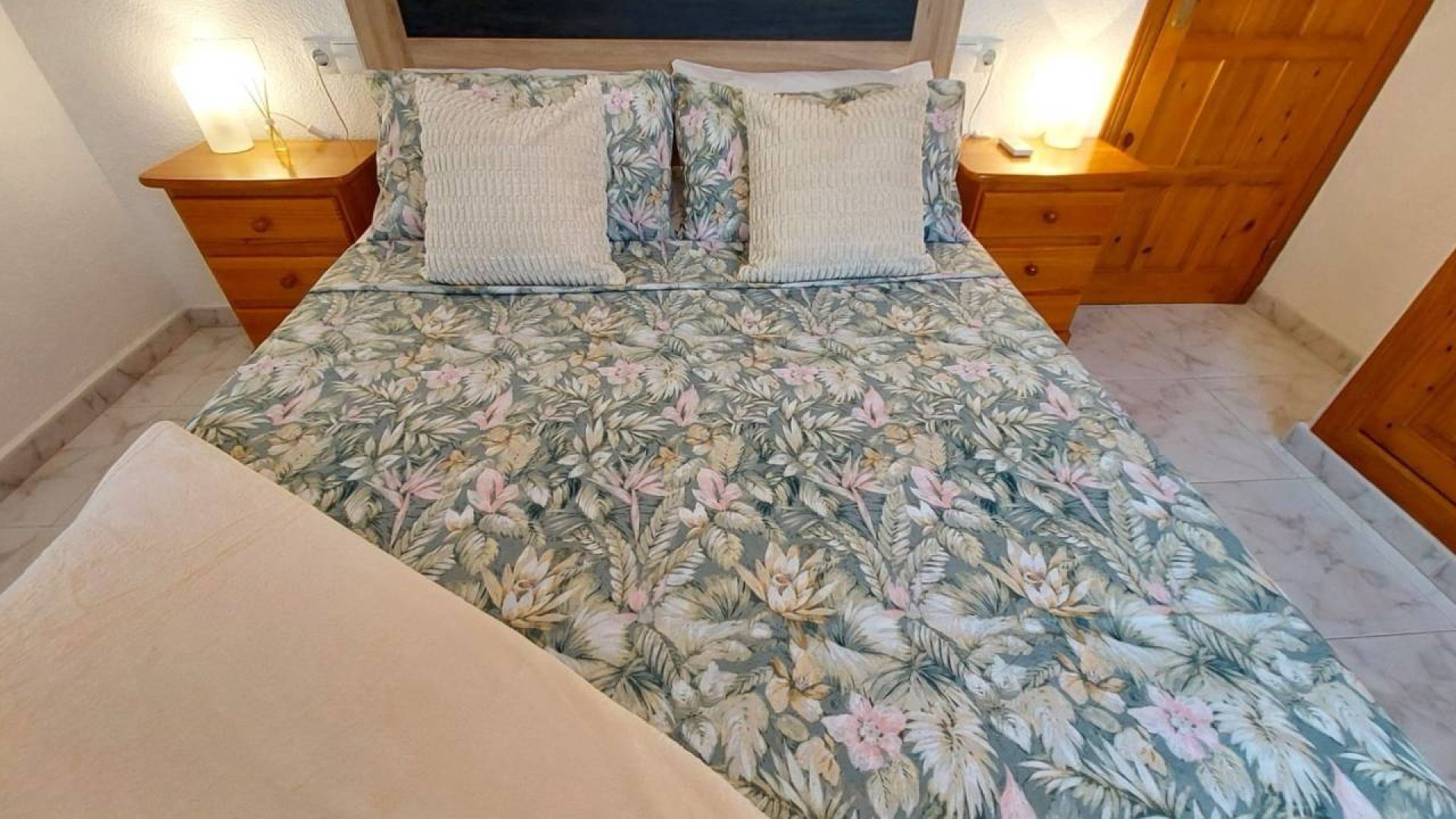 Reventa - Chalets -
Ciudad Quesada - Pueblo Bravo
