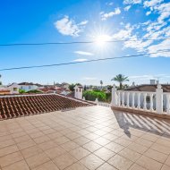 Reventa - Chalets -
Ciudad Quesada - Rojales