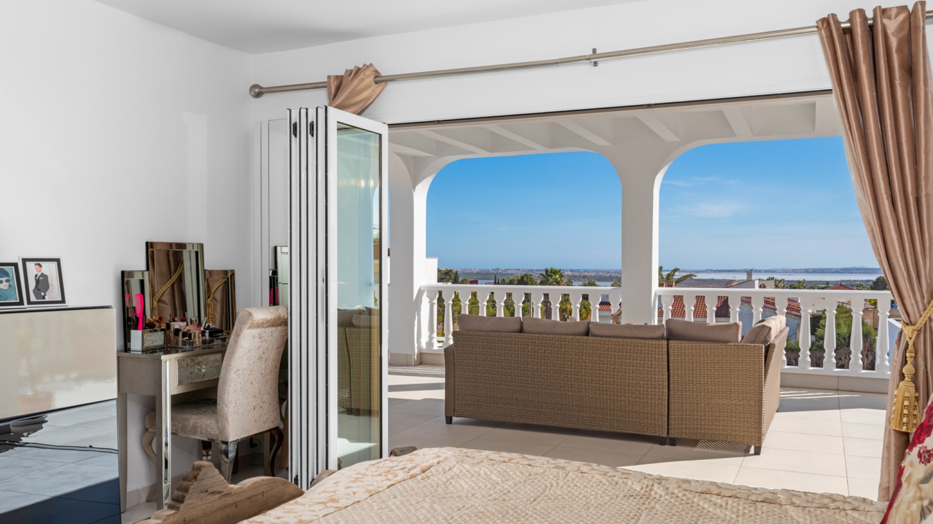 Reventa - Chalets -
Ciudad Quesada - Rojales