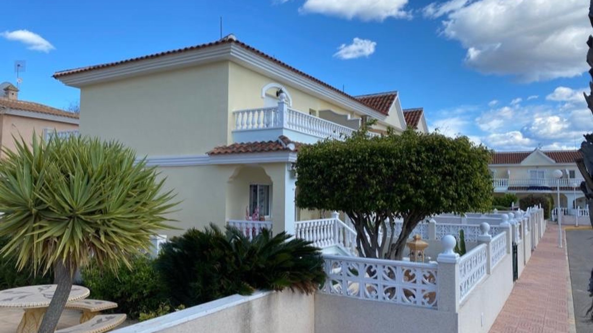Reventa - Chalets -
Ciudad Quesada - Rojales