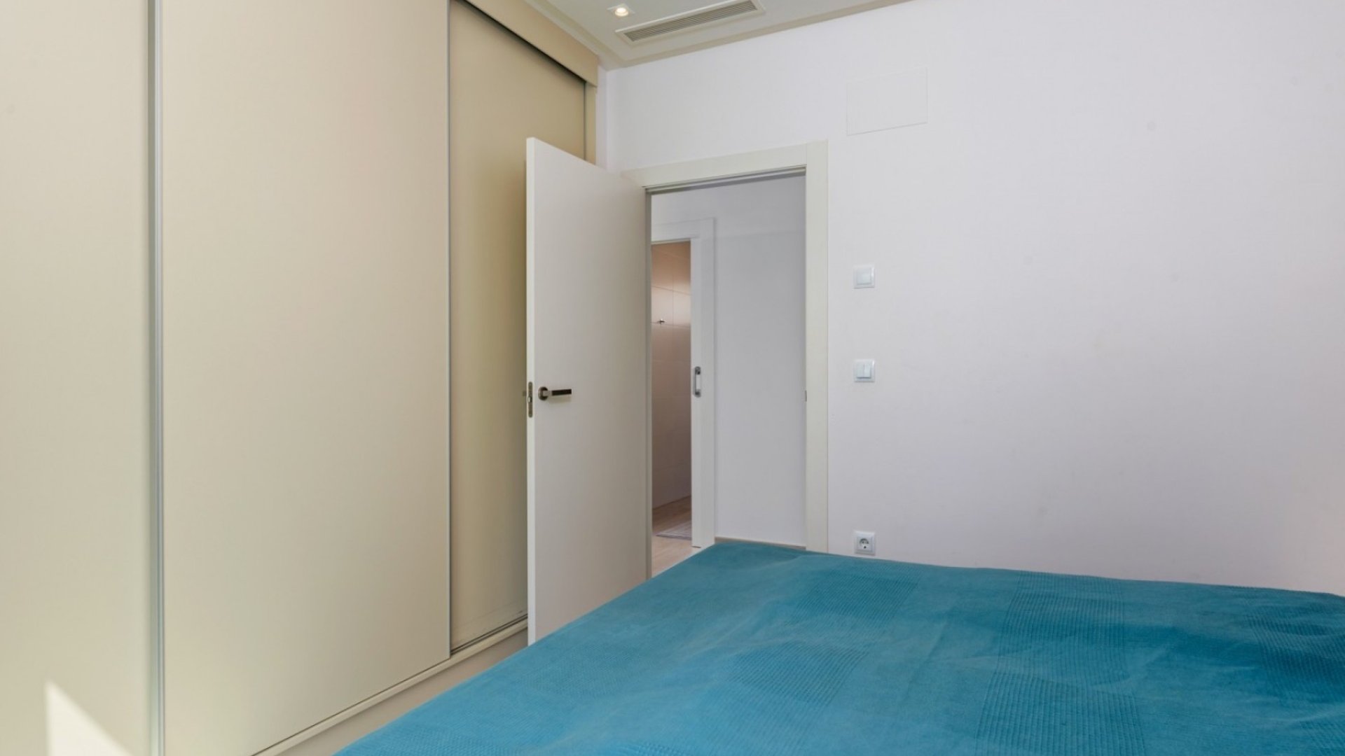 Reventa - Chalets -
Ciudad Quesada - Rojales