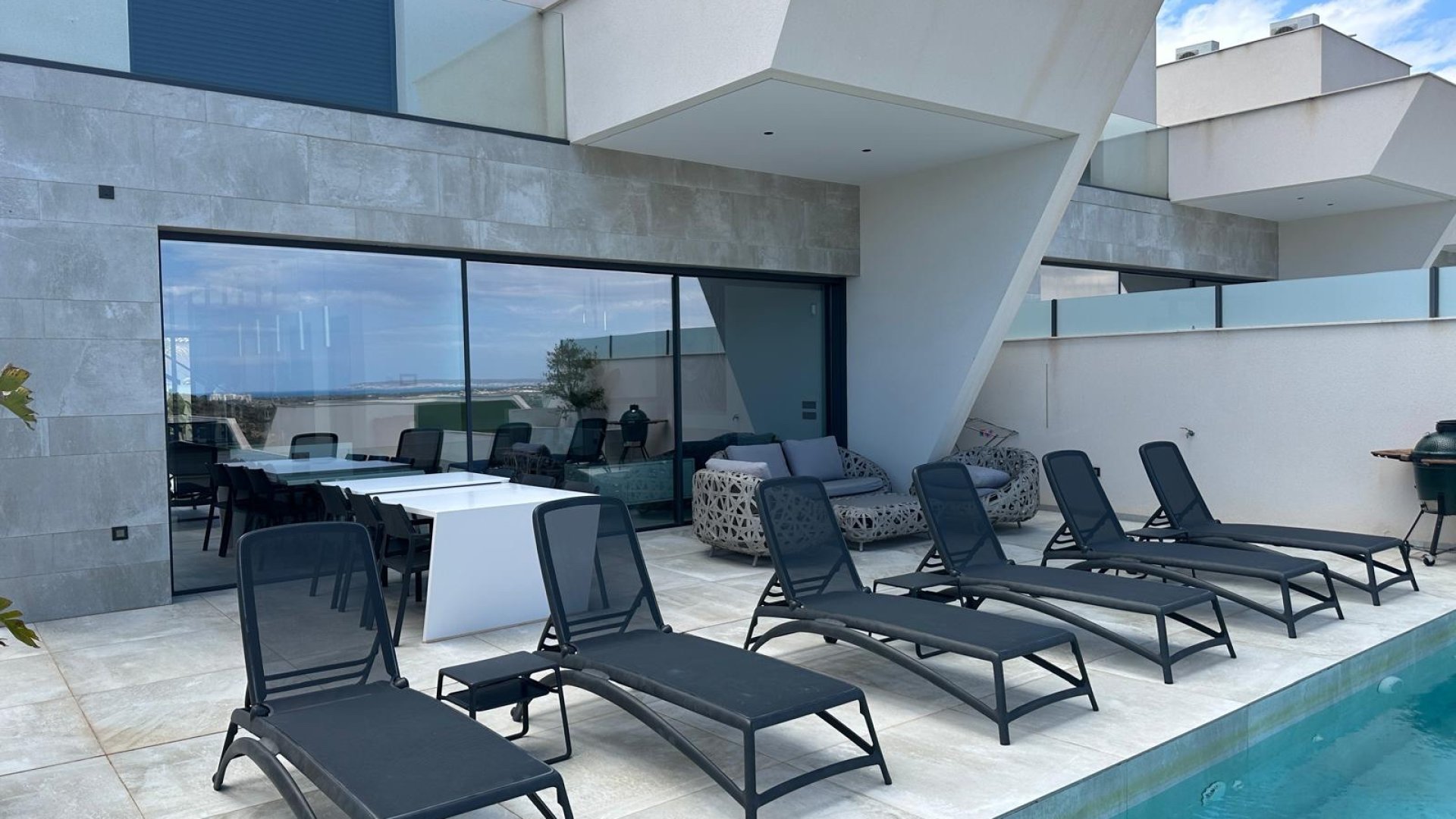Reventa - Chalets -
Ciudad Quesada - Rojales