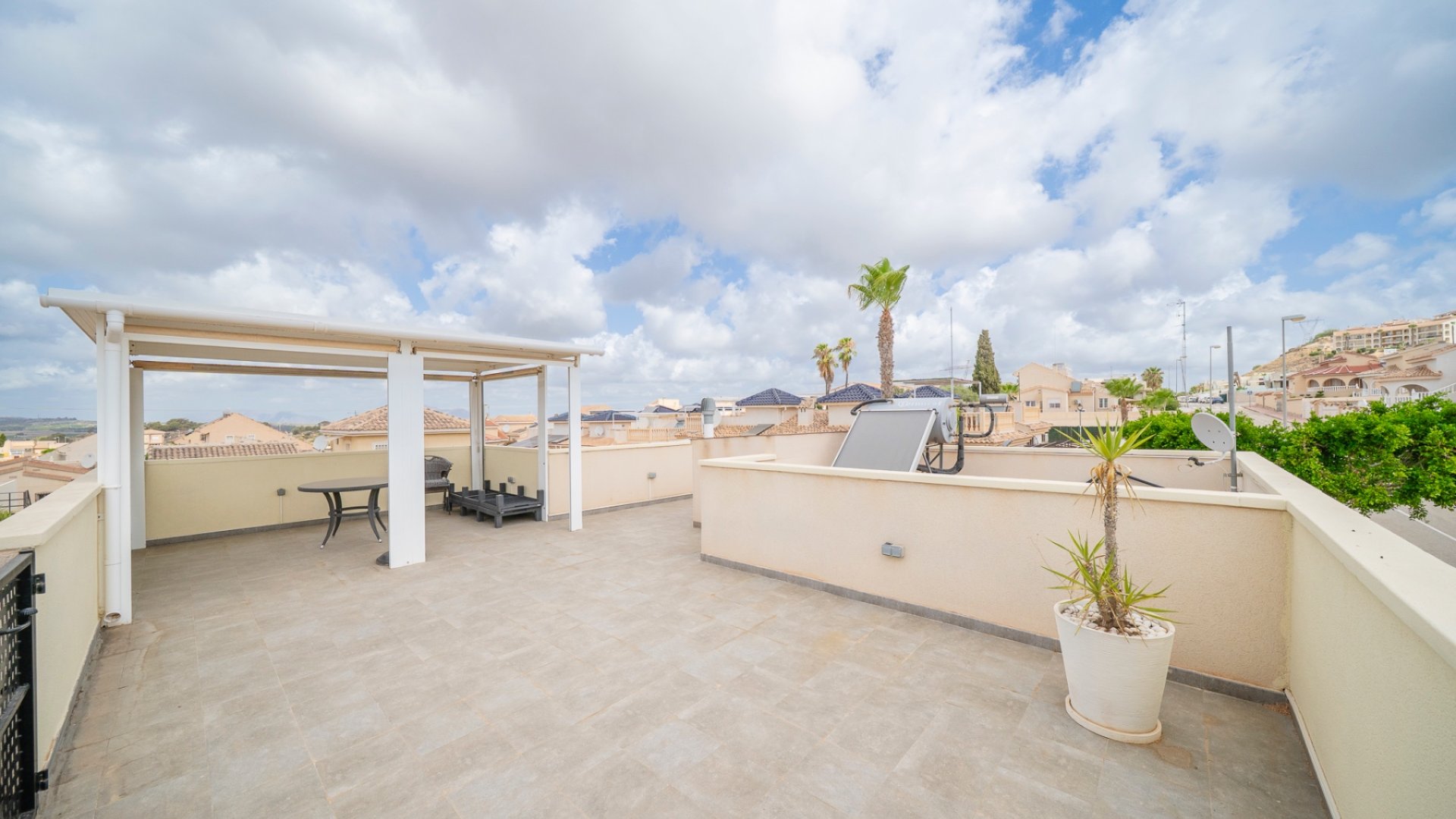 Reventa - Chalets -
Ciudad Quesada - Rojales