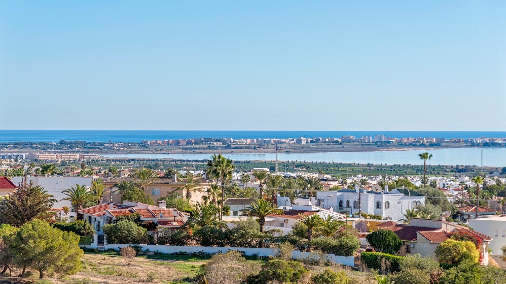 Reventa - Chalets -
Ciudad Quesada - Town Center