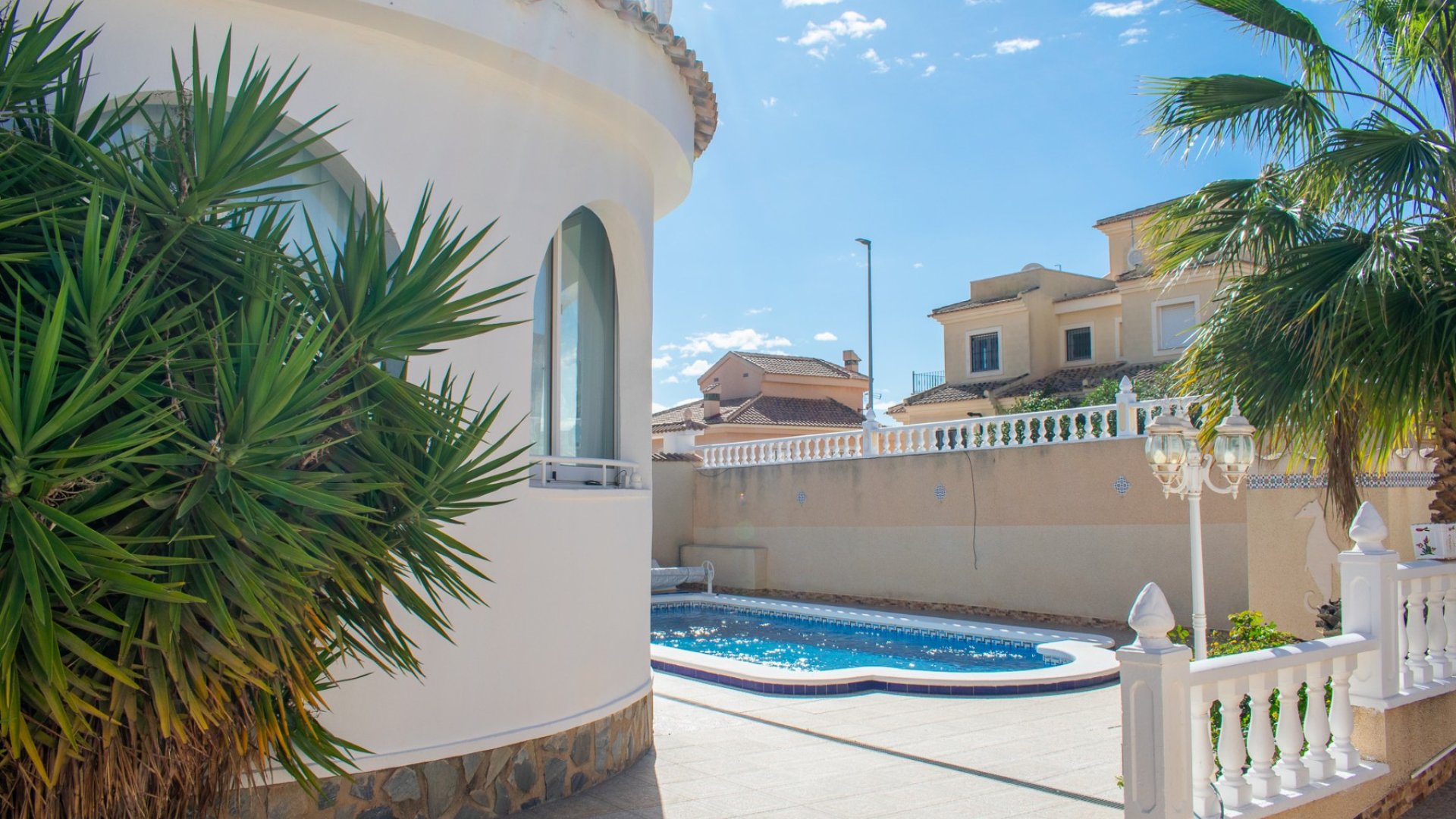Reventa - Chalets -
Ciudad Quesada - Urbanizaciones