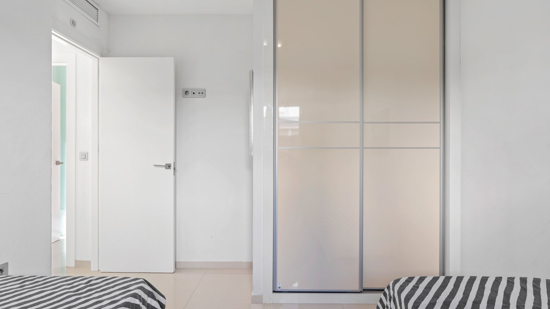 Reventa - Chalets -
Ciudad Quesada