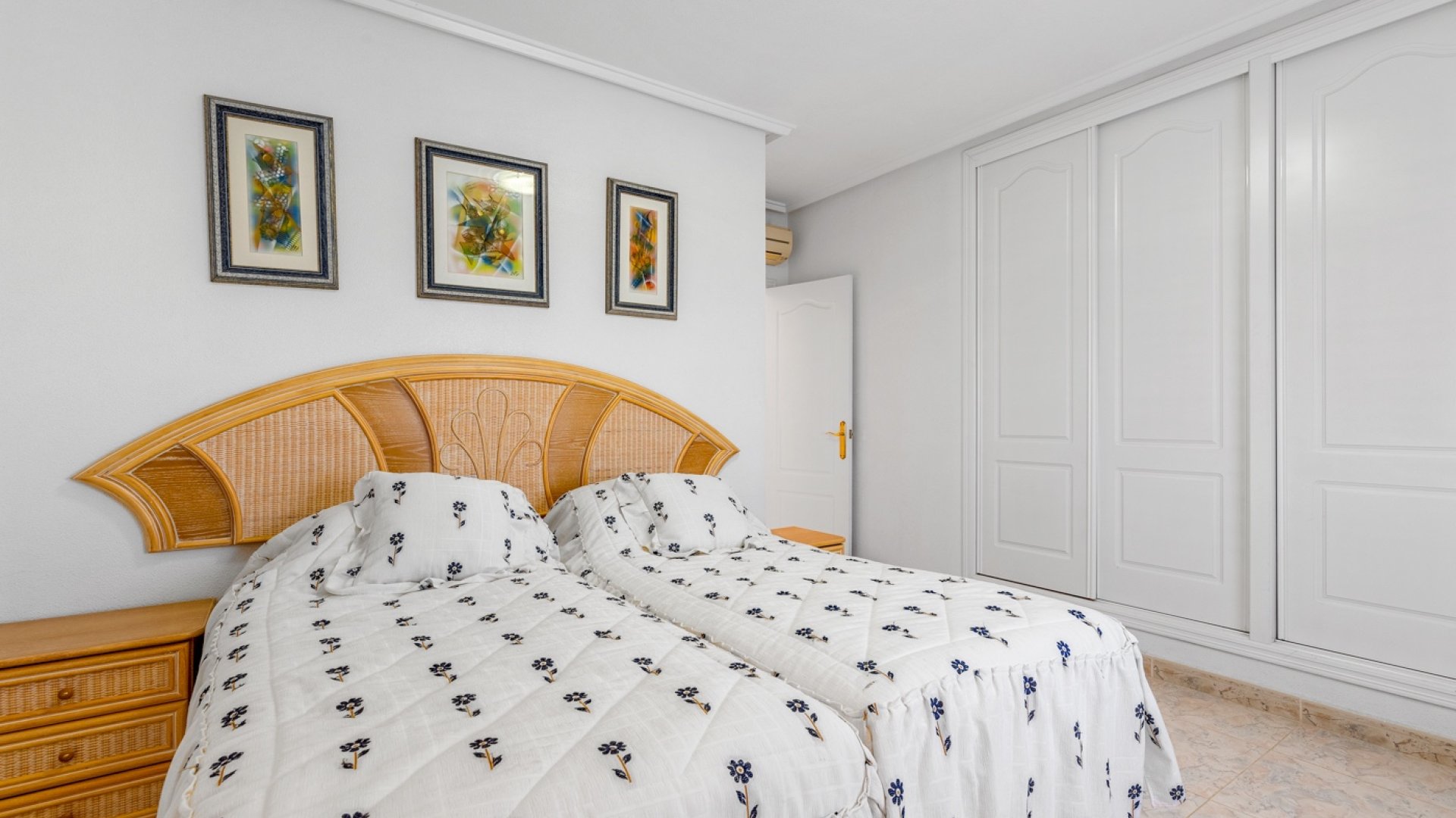 Reventa - Chalets -
Ciudad Quesada