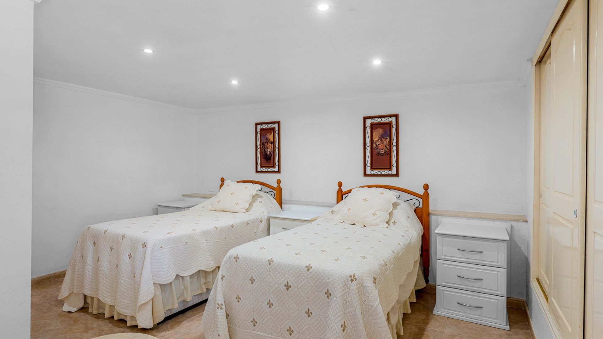 Reventa - Chalets -
Ciudad Quesada