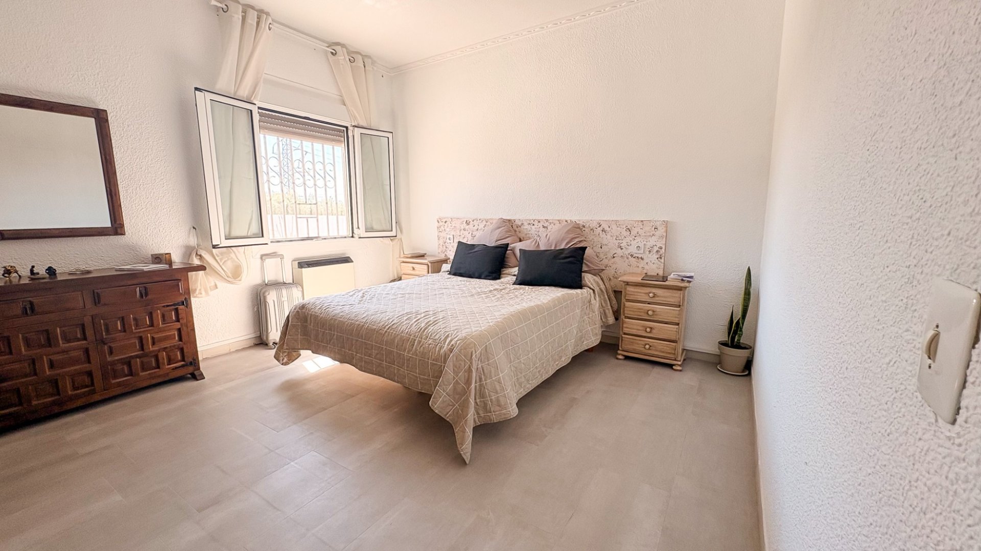 Reventa - Chalets -
Ciudad Quesada