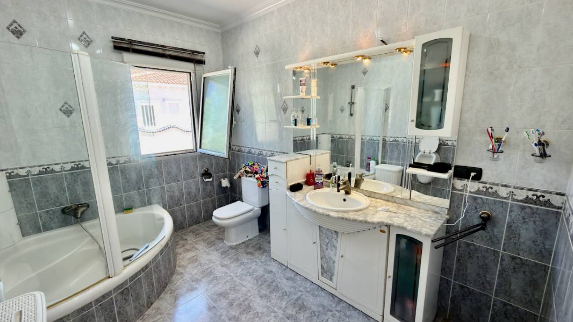 Reventa - Chalets -
Ciudad Quesada