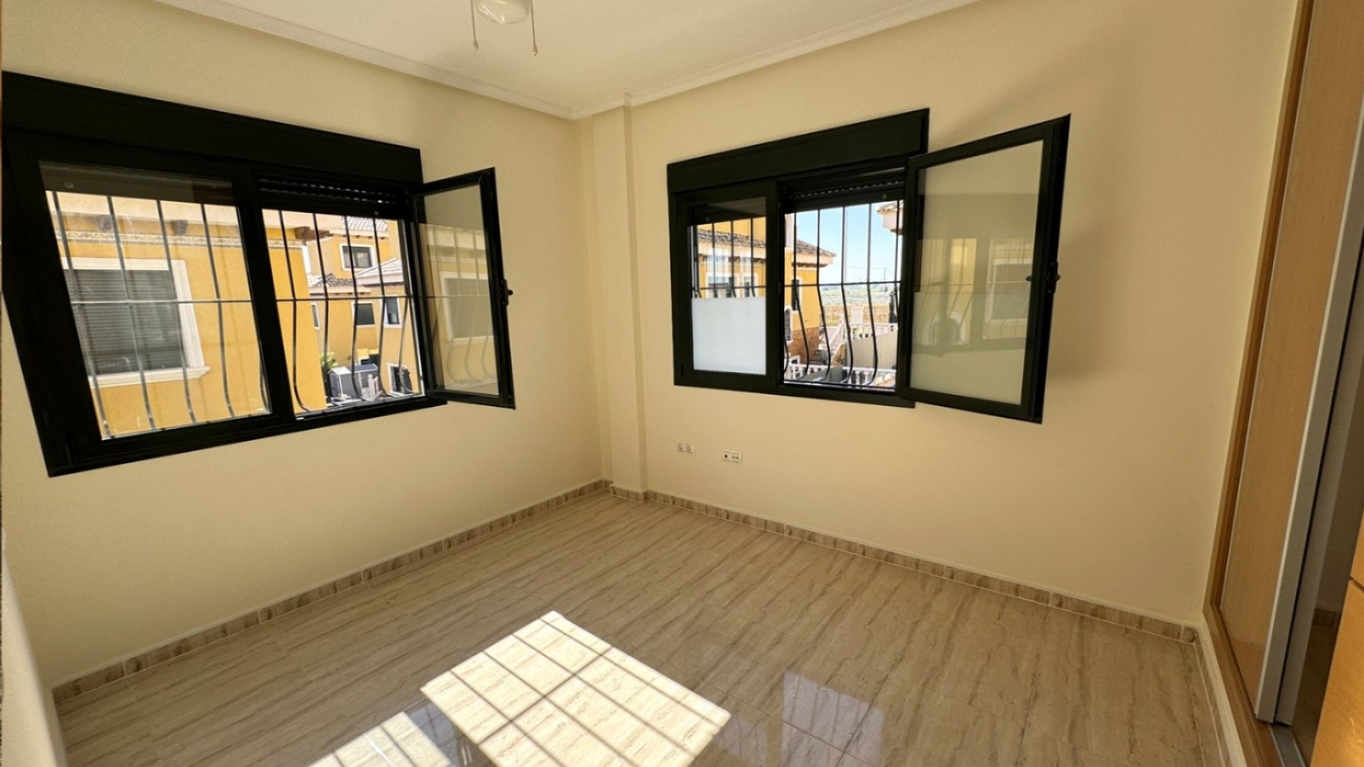 Reventa - Chalets -
Ciudad Quesada