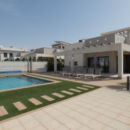 Reventa - Chalets -
Ciudad Quesada