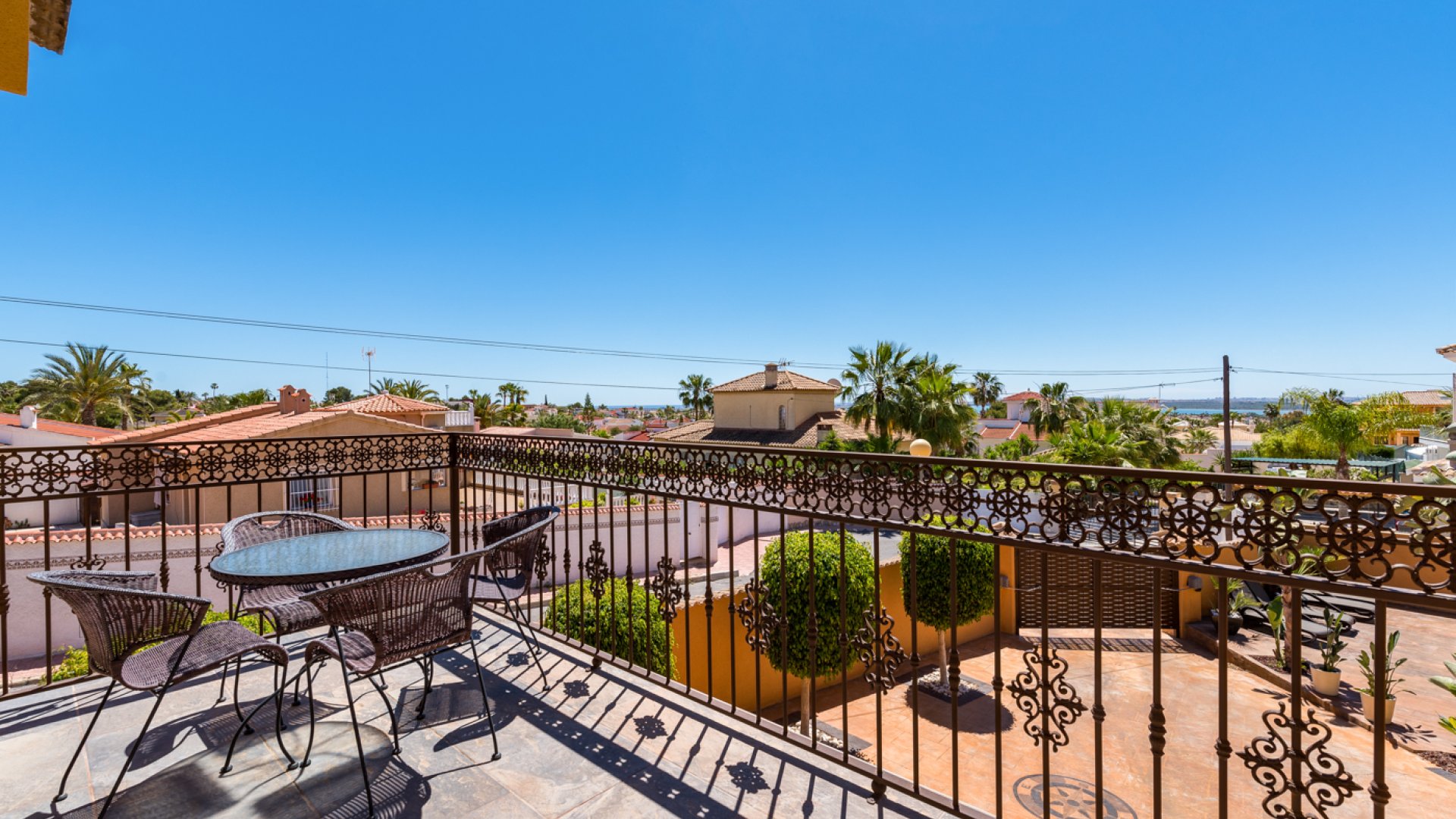 Reventa - Chalets -
Ciudad Quesada