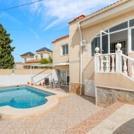 Reventa - Chalets -
Ciudad Quesada