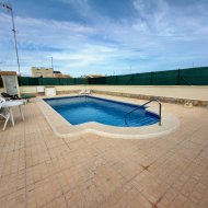 Reventa - Chalets -
Daya Nueva