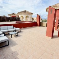 Reventa - Chalets -
Daya Nueva