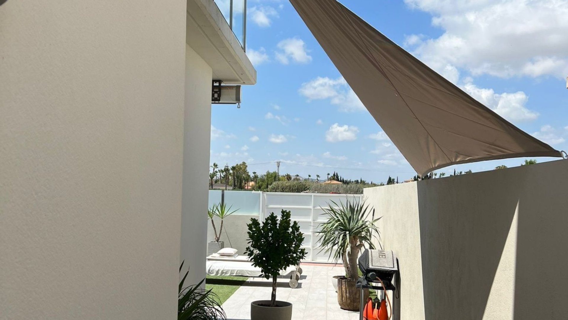 Reventa - Chalets -
Daya Vieja - Costa Blanca
