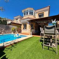 Reventa - Chalets -
El Raso - Guardamar del Segura