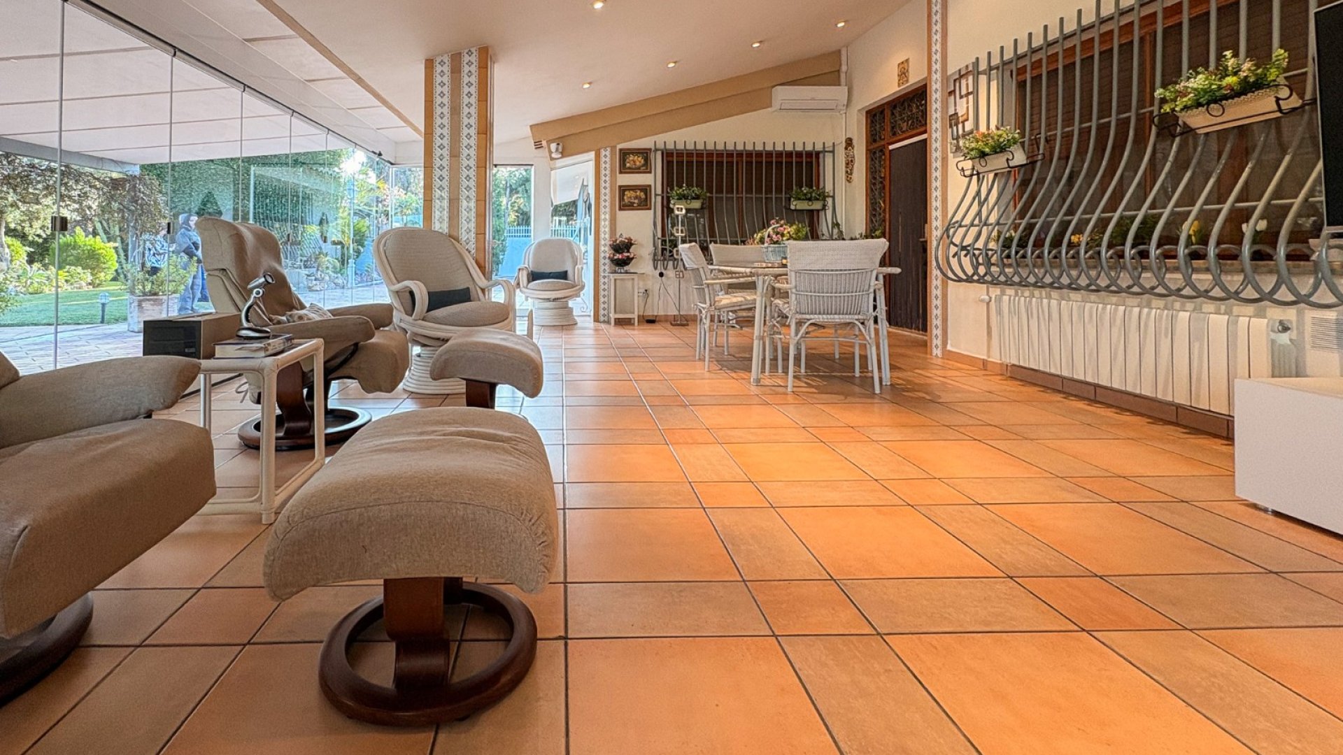 Reventa - Chalets -
Elche - Altzabares Alto