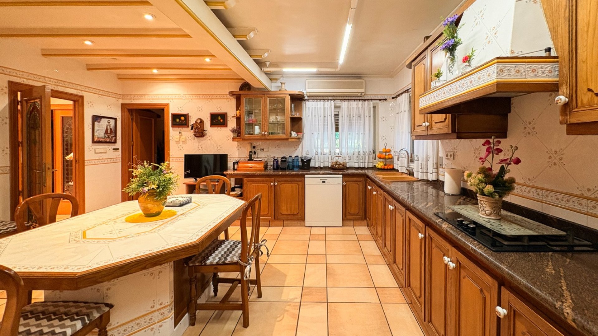 Reventa - Chalets -
Elche - Altzabares Alto