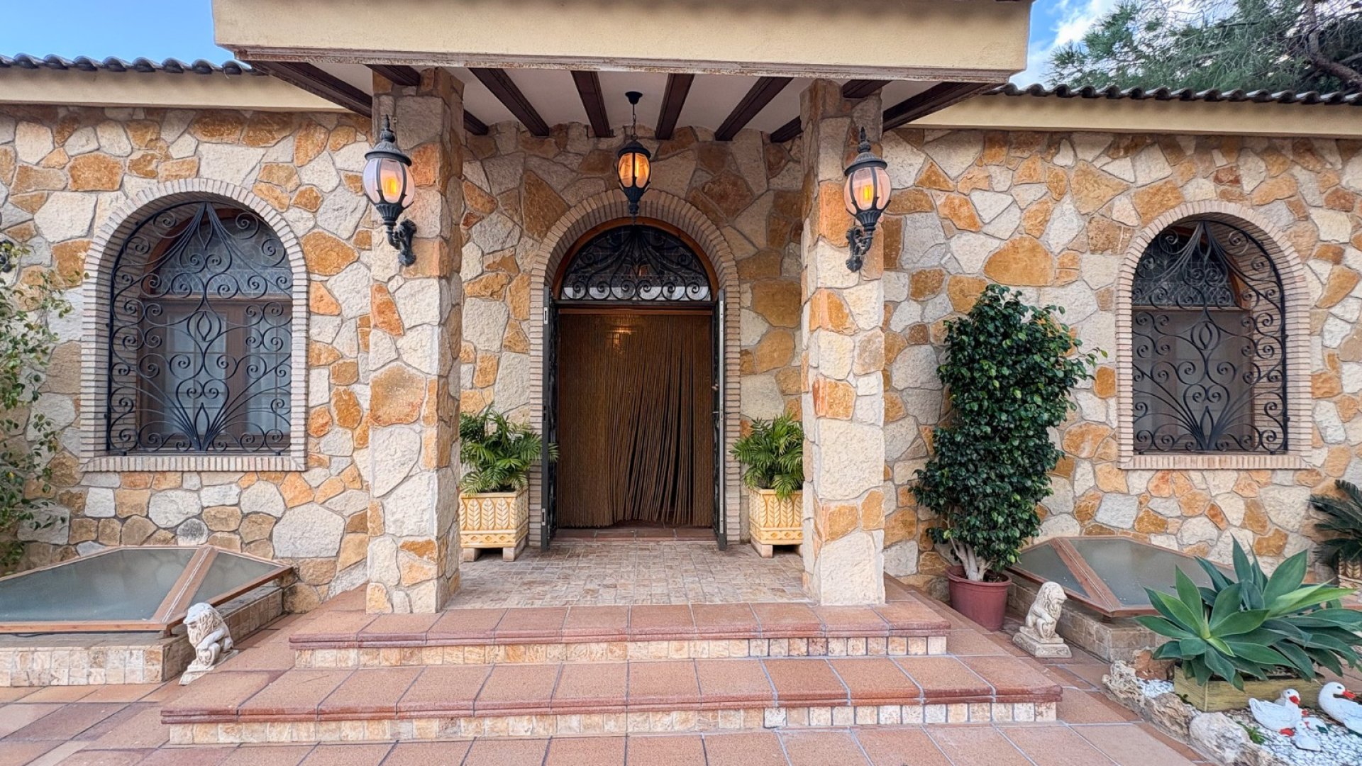 Reventa - Chalets -
Elche - Altzabares Alto