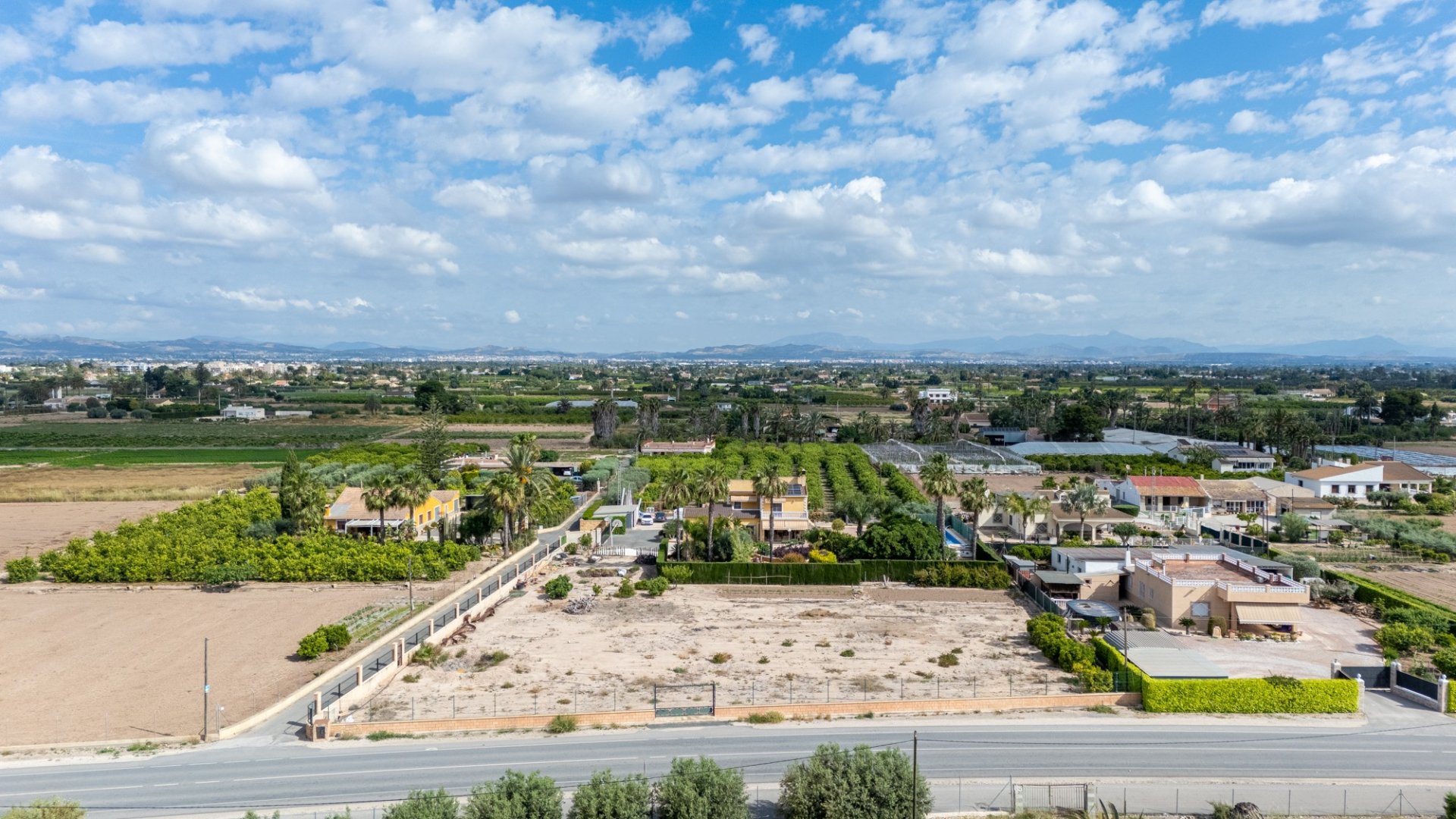 Reventa - Chalets -
Elche - La Hoya