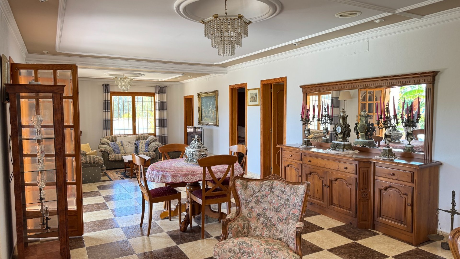 Reventa - Chalets -
Elche - Valverde