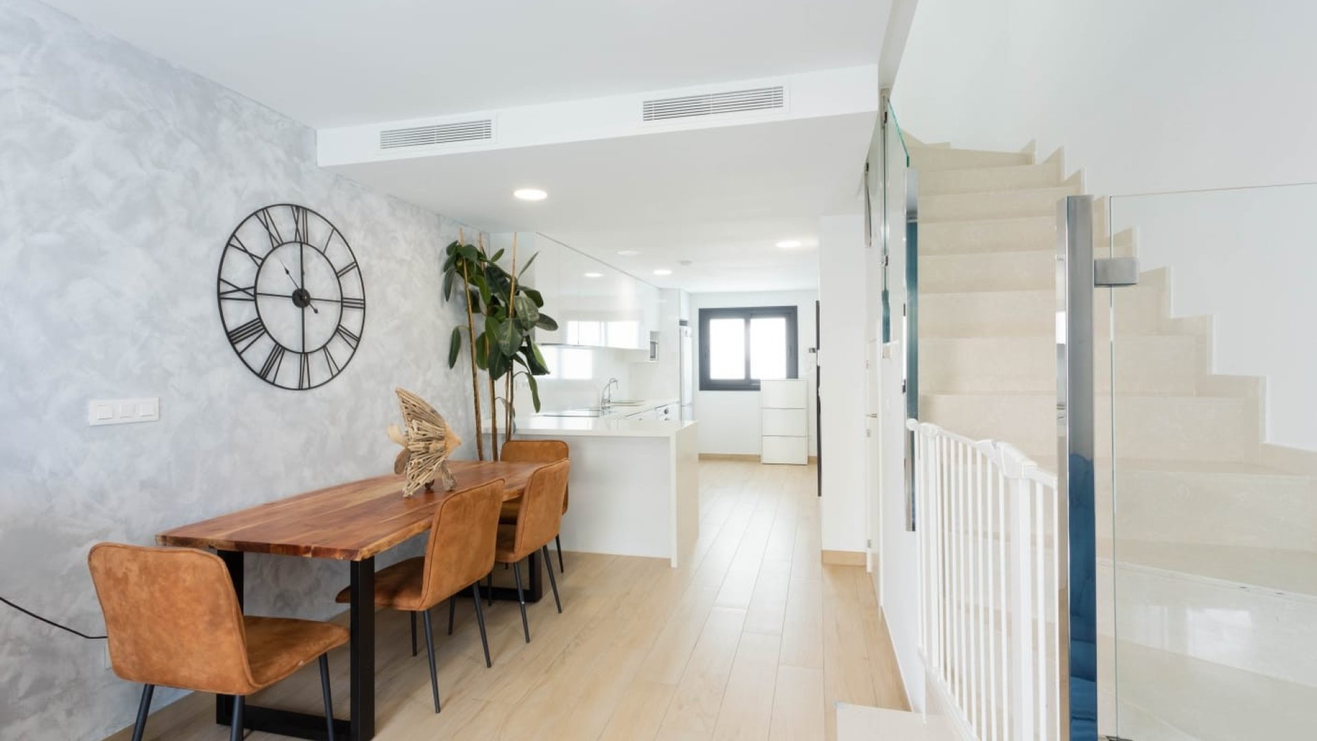 Reventa - Chalets -
Finestrat - Balcón de finestrat